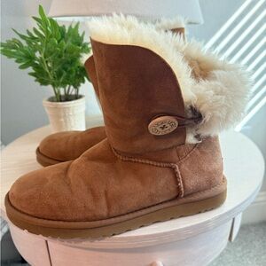 UGG Short Boots
